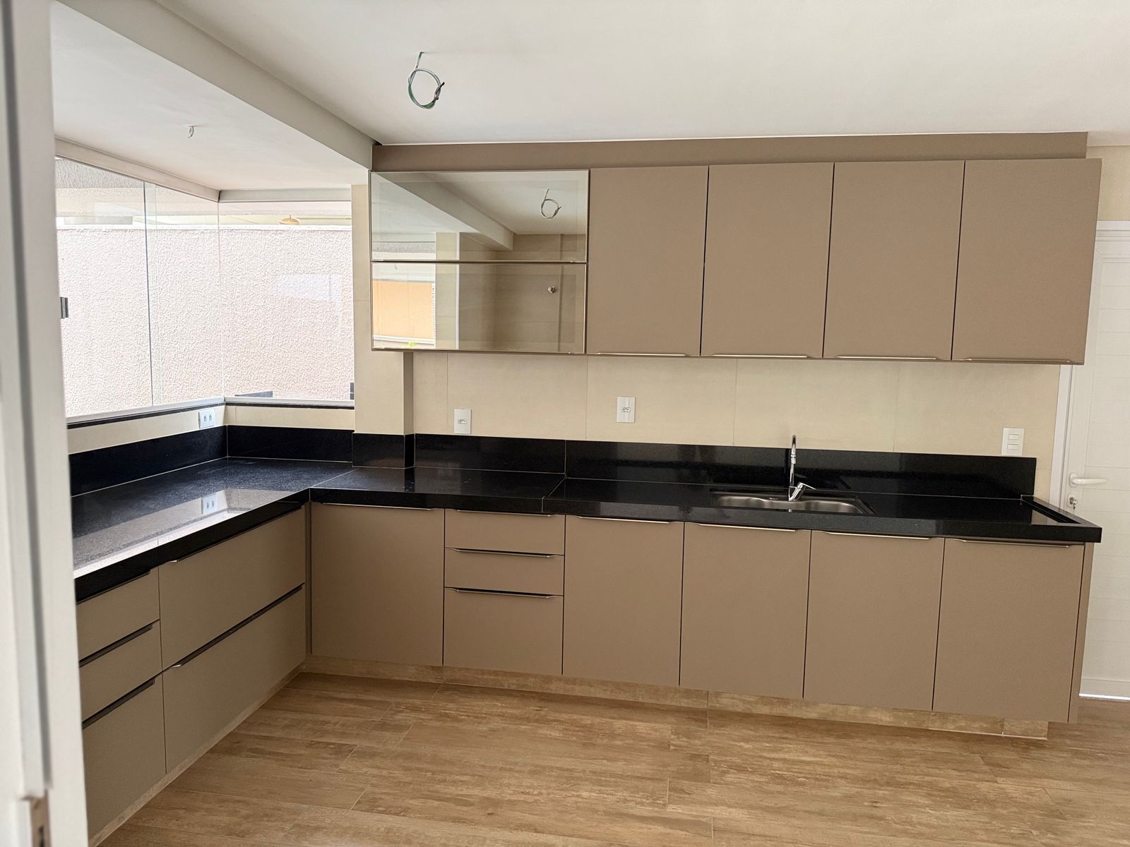 Imagem Casa com 4 Quartos à Venda, 368 m² em Loteamento Portal do Sol I - Goiânia
