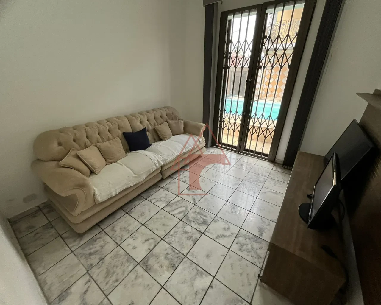 Imagem Sobrado com 4 Quartos à Venda, 367 metro em Vila Ponte Nova - Cubatão