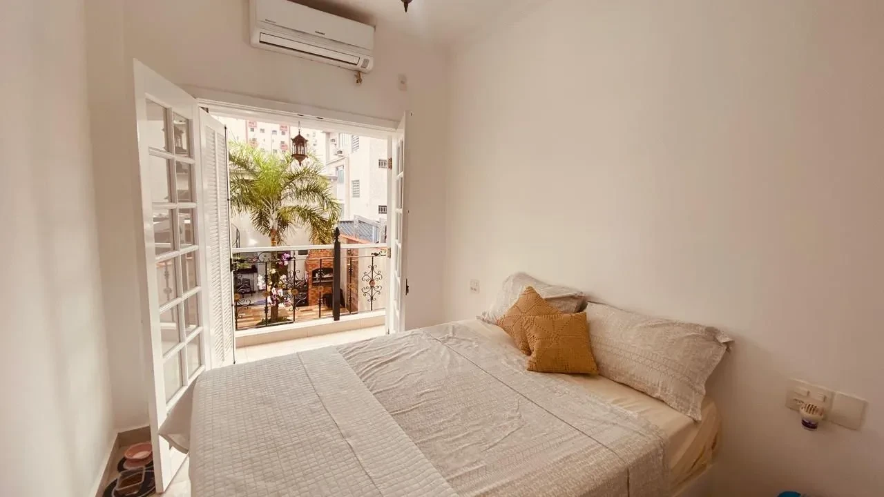 Imagem Sobrado com 4 Quartos à Venda, 214 m² em Encruzilhada - Santos