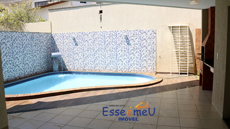 Imagem Casa de Condomínio com 3 Quartos à Venda, 191 m² em Jardins Madri - Goiânia