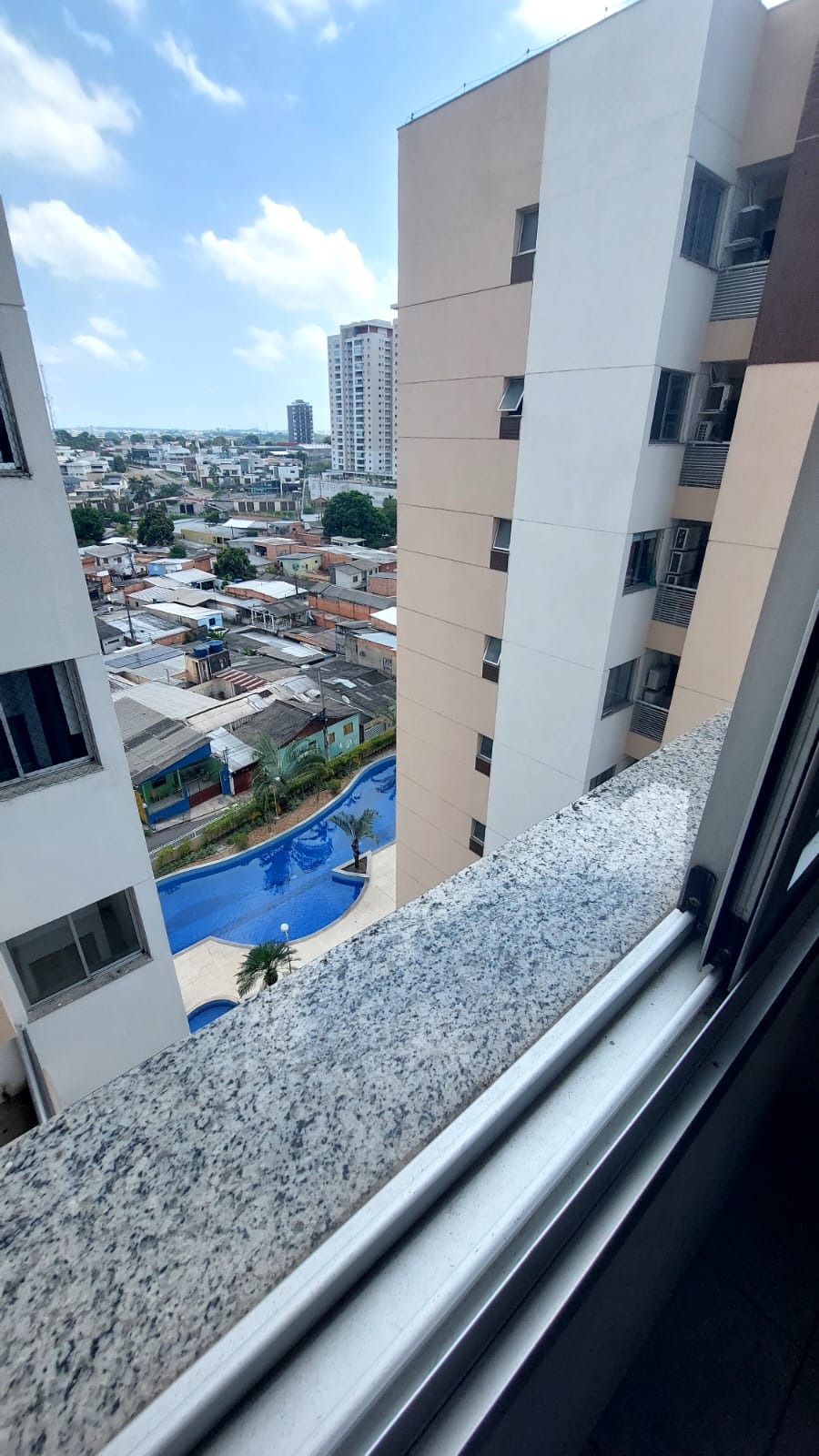 Imagem Apartamento com 3 Quartos para Alugar, 77 m²em Aleixo - Manaus