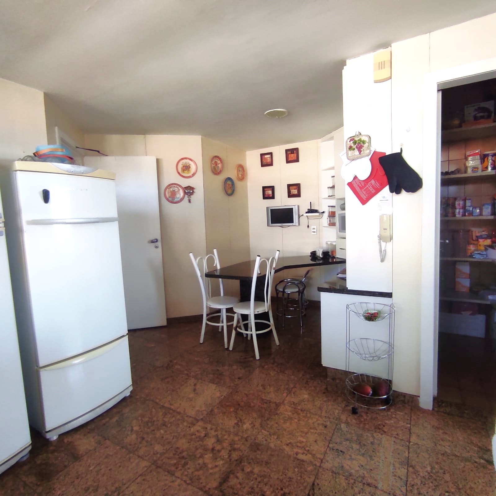 Imagem Apartamento com 4 Quartos à Venda, 316 m²em Lourdes - Belo Horizonte