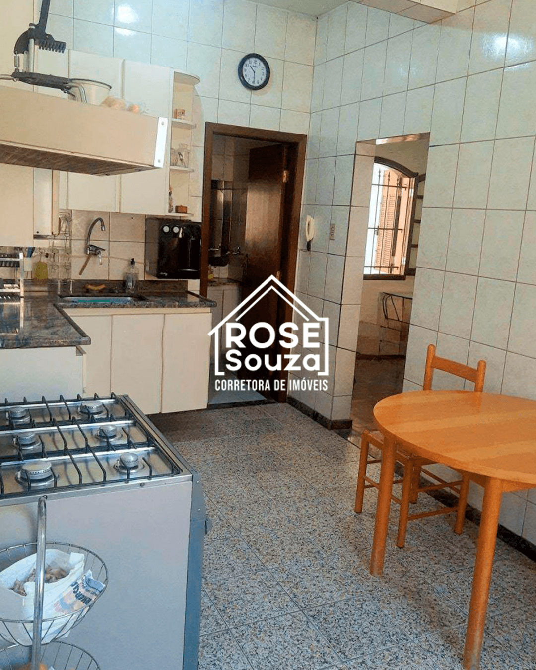 Imagem Casa com 3 Quartos à Venda, 145 m²em Alto dos Pinheiros - Belo Horizonte