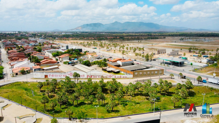 Foto do imóvel: Terreno à Venda, 3.800 m² em Piratininga - Maracanaú