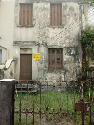 Casa com 5 Quartos à Venda, 227 m² em Macuco - Santos