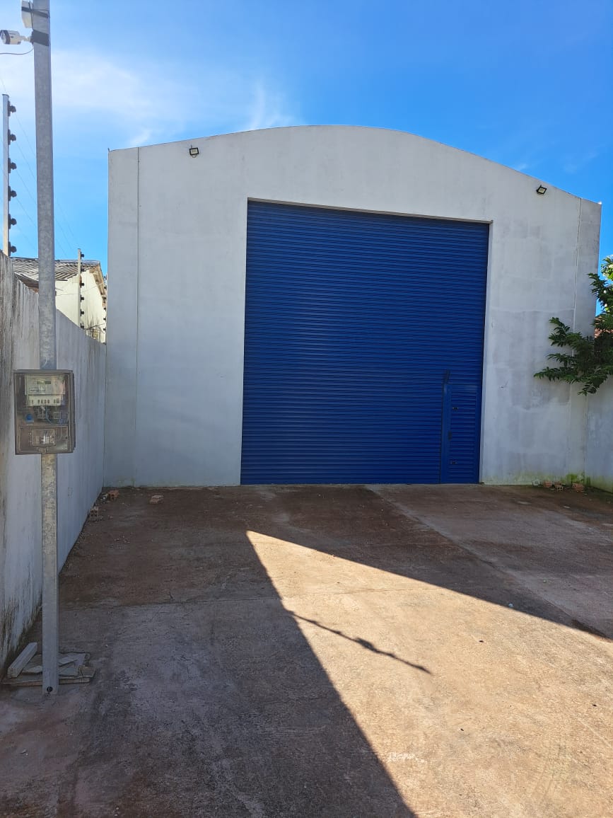 Imagem Galpão para Alugar, 248 m²em Jardim Santarém - Santarém