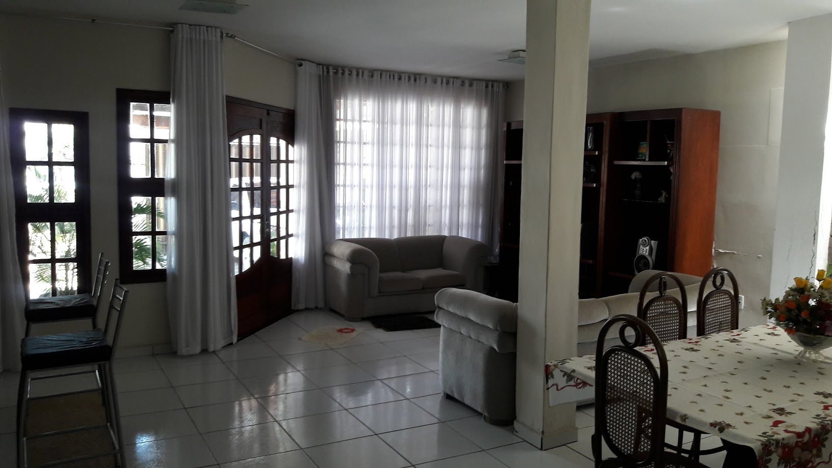 Imagem Casa com 3 Quartos à Venda, 210 m²em Catolé - Campina Grande