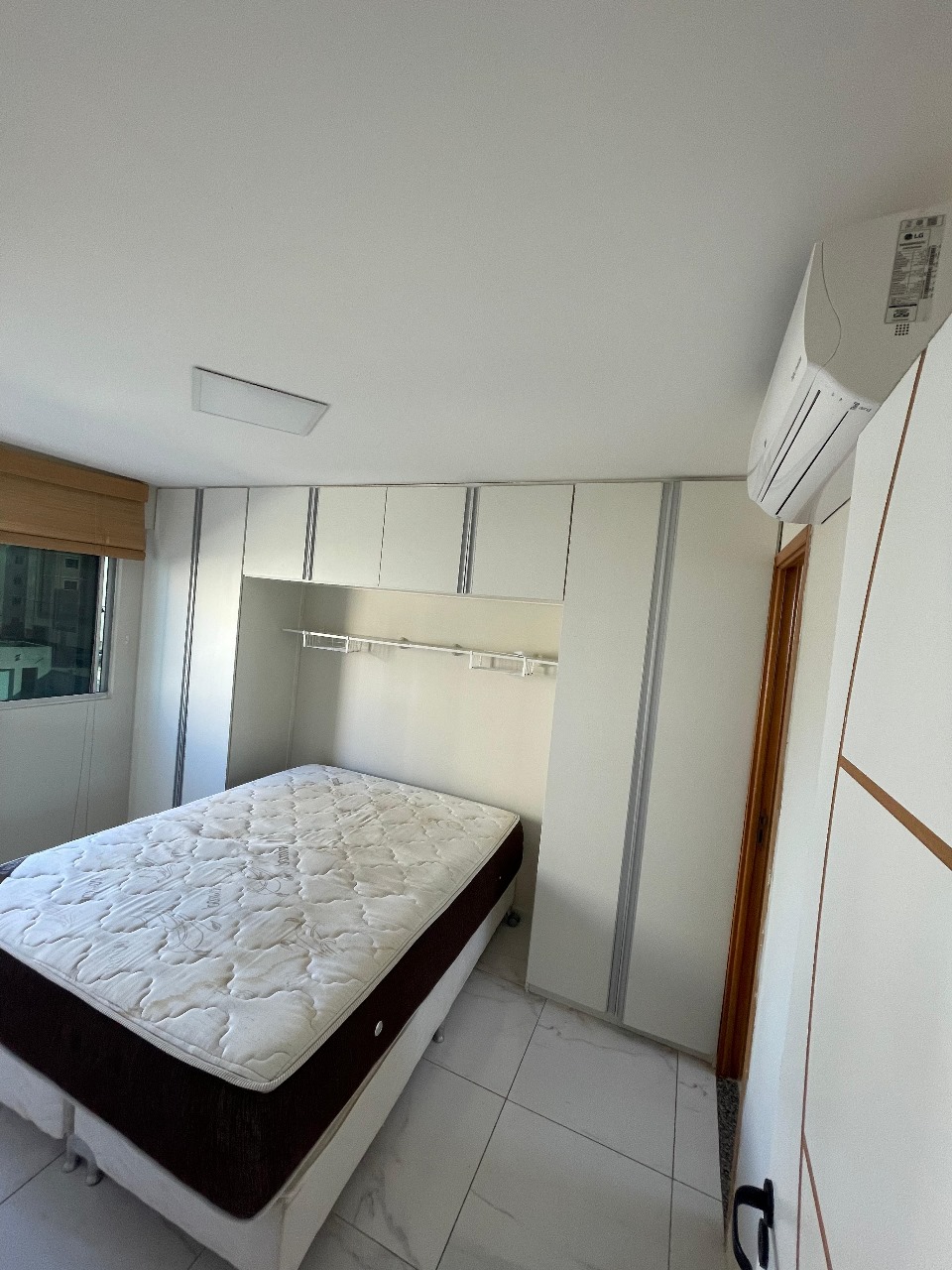 Imagem Apartamento com 3 Quartos à Venda, 68 m²em Centro - Lauro de Freitas