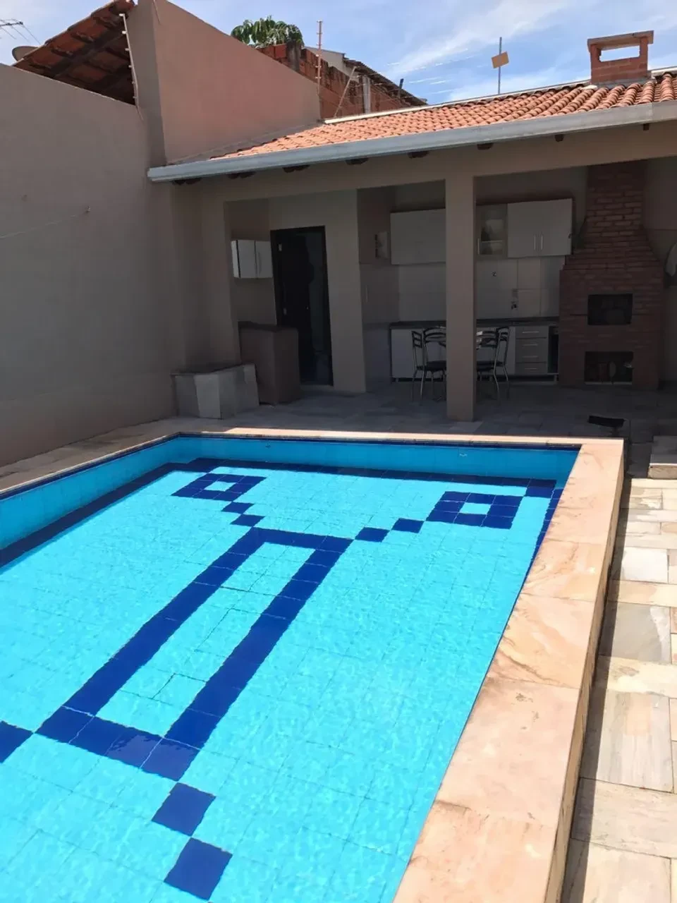 Imagem Casa com 4 Quartos à Venda, 250 m² em Jardim Tropical - Cuiabá