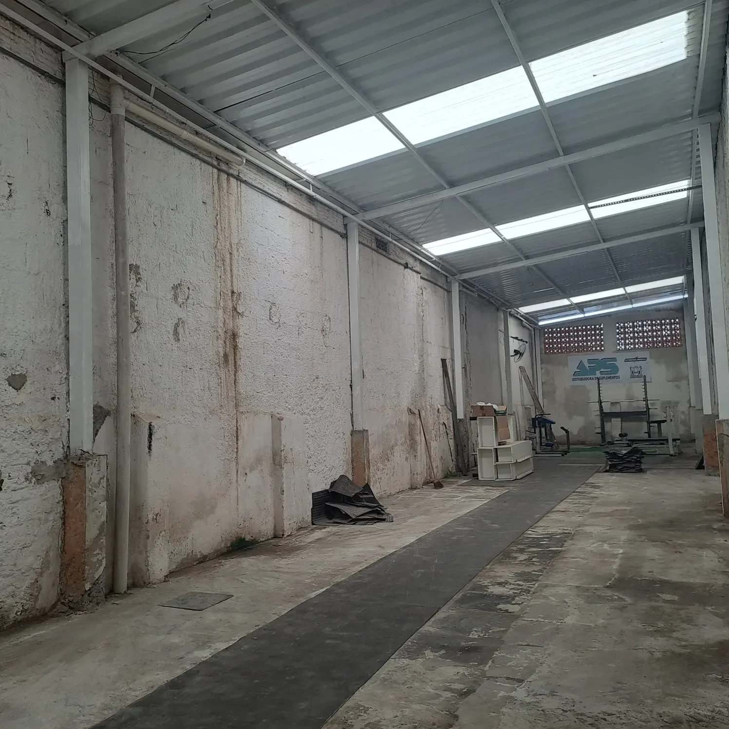 Foto do imóvel: Galpão para Alugar, 250 m² em Vila Mathias - Santos