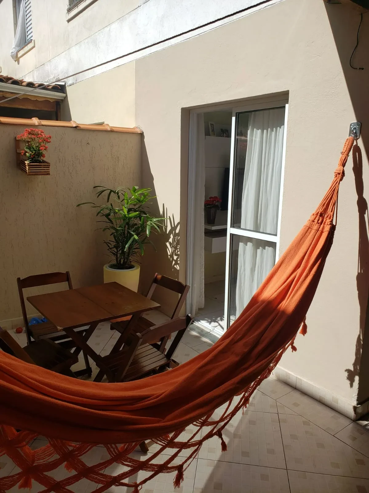 Imagem Casa de Condomínio com 2 Quartos à Venda, 60 metro em Granja Viana - Cotia
