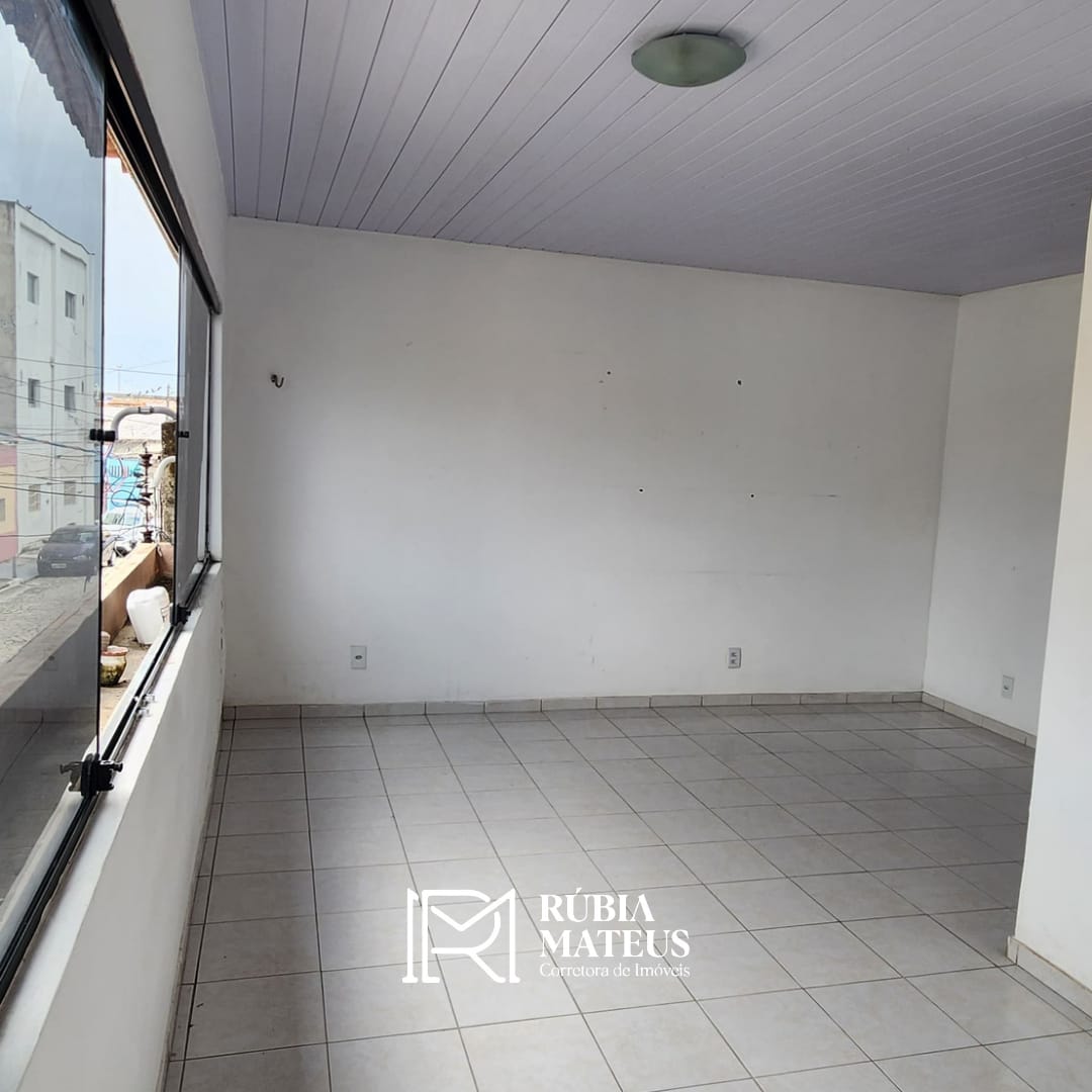 Foto do imóvel: Casa com 5 Quartos à Venda, 242 m²em Alecrim - Natal