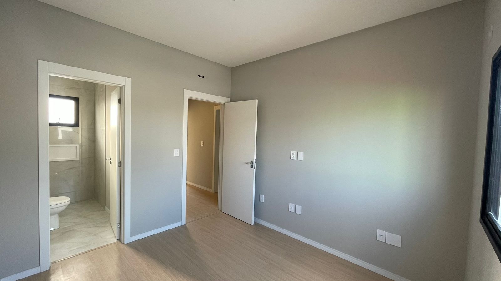 Imagem Sobrado com 3 Quartos à Venda, 124 m²em Centro - Camboriú