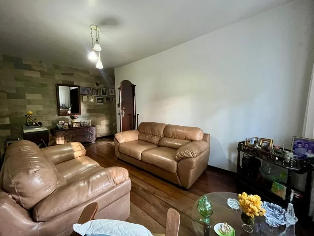 Imagem Casa com 4 Quartos à Venda, 177 m² em Itapoã - Belo Horizonte