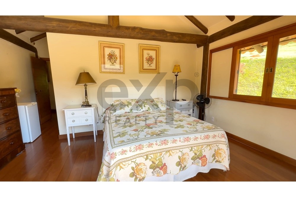 Foto do imóvel: Casa de Condomínio com 5 Quartos à Venda, 290 m² em Cuiabá - Petrópolis