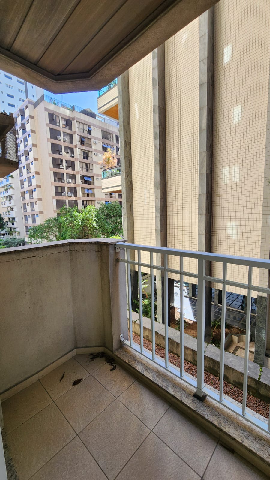 Imagem Apartamento com 3 Quartos para Alugar, 160 m²em Boqueirão - Santos