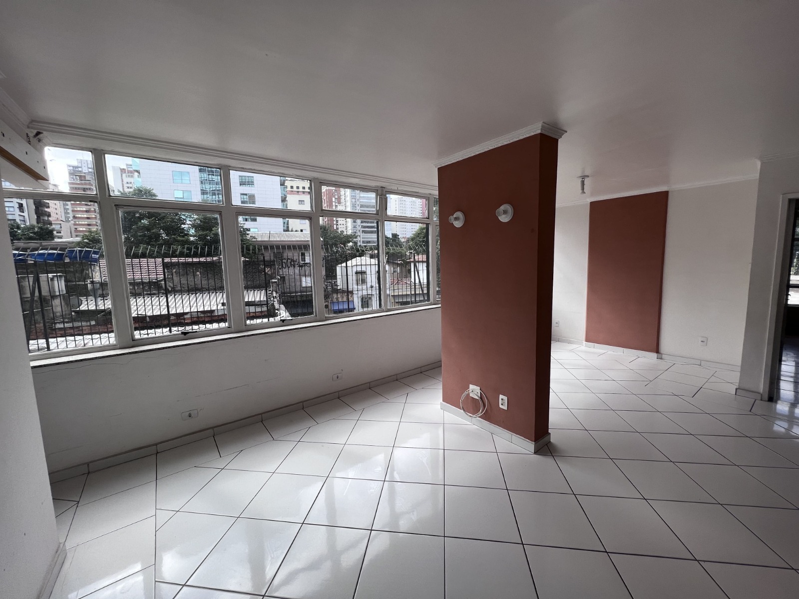 Imagem Apartamento com 2 Quartos à Venda, 72 m²em Jardim Paulista - São Paulo