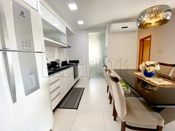 Imagem Apartamento com 3 Quartos à Venda, 93 m² em Barreiros - São José