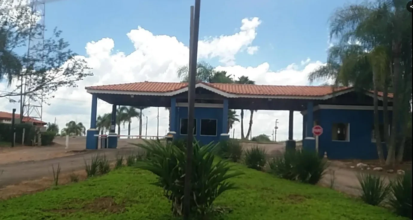 Imagem Terreno em Condomínio à Venda, 1037 m² em Área Rural de Porangaba - Porangaba