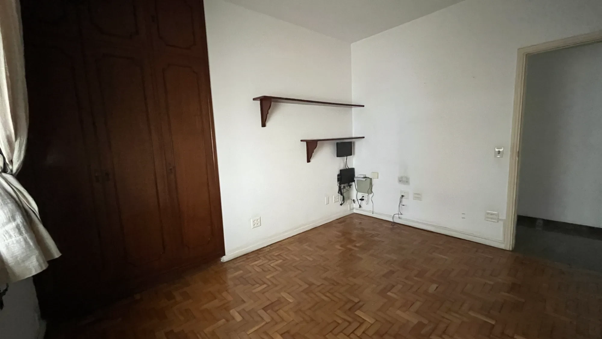 Imagem Sobrado com 4 Quartos à Venda, 295 m² em Aparecida - Santos