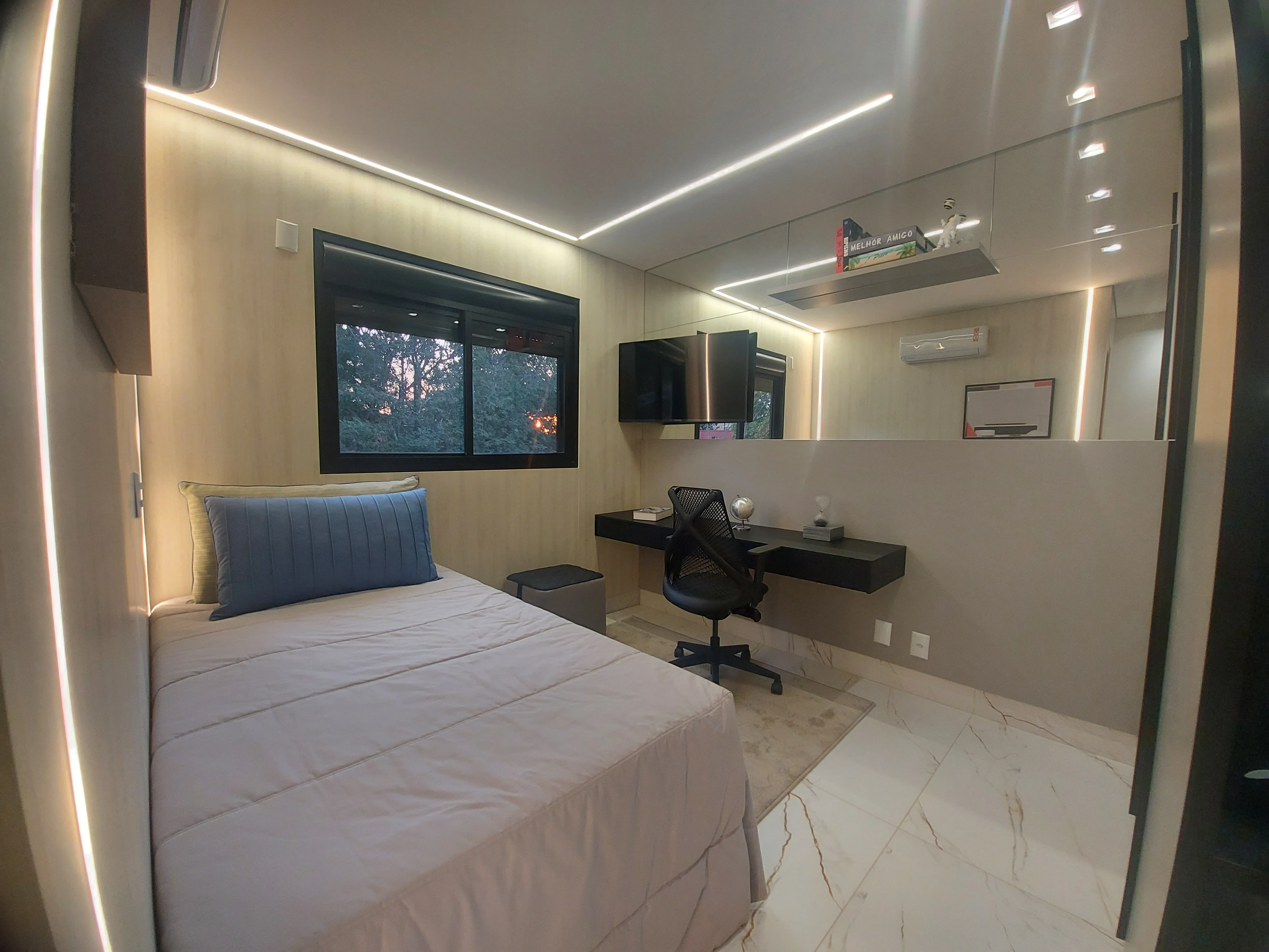 Imagem Casa de Condomínio com 3 Quartos à Venda, 170 m² em Setor Novo Horizonte - Goiânia