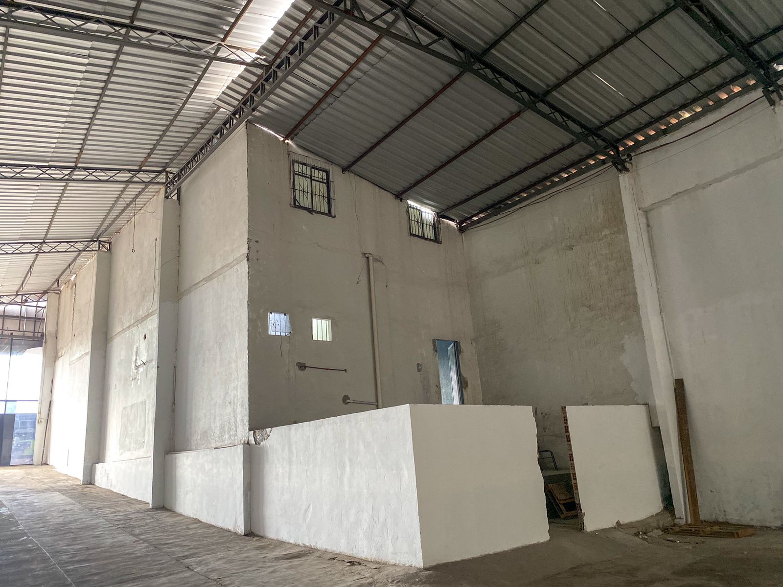 Imagem Ponto Comercial para Alugar, 252 m²em Castanheira - Belém