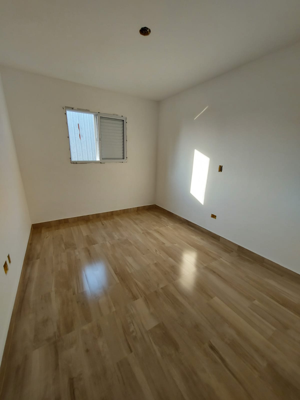 Imagem Sobrado com 3 Quartos à Venda, 108 m² em Vila Ré - São Paulo