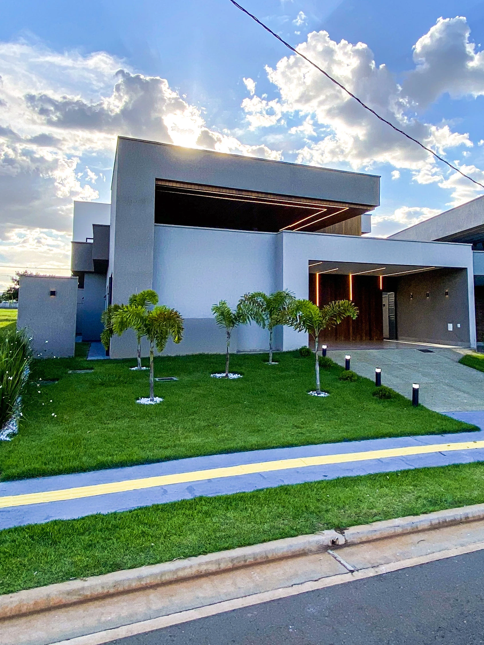 Imagem Casa de Condomínio com 4 Quartos à Venda, 185 m² em Terras Alpha Residencial 2 - Senador Canedo