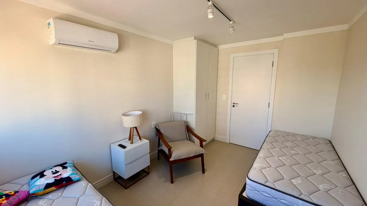 Imagem Apartamento com 2 Quartos à Venda, 71 m² em Torres - Torres
