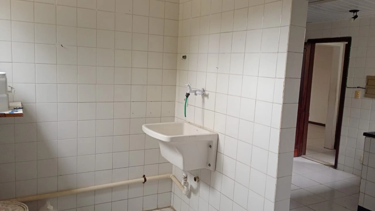 Imagem Casa de Condomínio com 3 Quartos para Alugar, 172 m² em Buraquinho - Lauro de Freitas