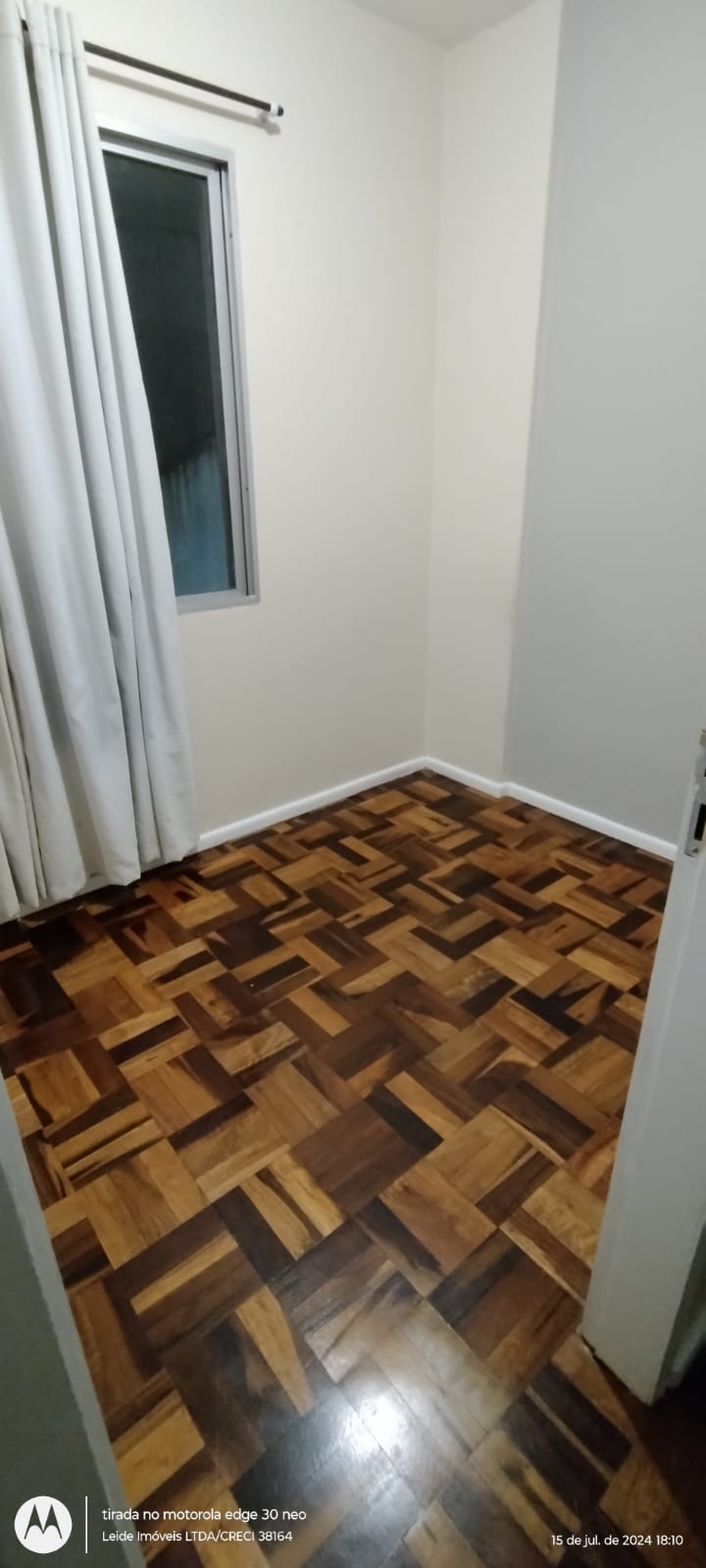 Imagem Apartamento com 2 Quartos à Venda ou Locação, 46 metro em Centro - Florianópolis