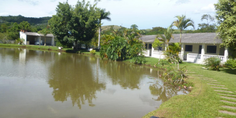 Imagem Chácara com 7 Quartos à Venda, 12.000 m² em Centro - Santa Isabel