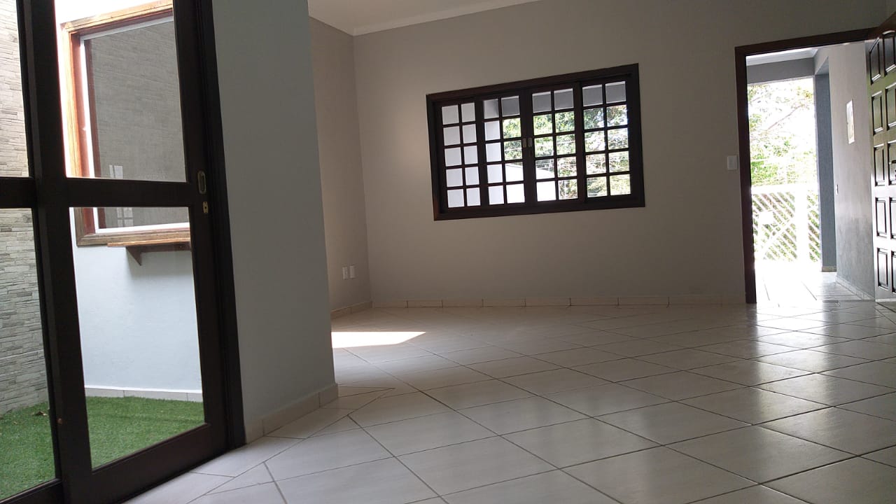 Imagem Casa com 2 Quartos para Alugar, 162 m²em Jardim Primavera - Bragança Paulista