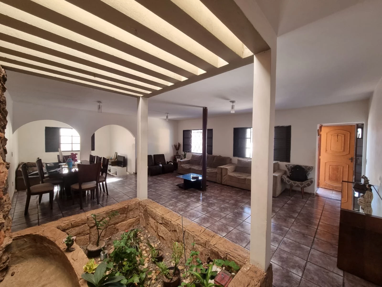 Imagem Casa com 3 Quartos à Venda, 317 m² em Santa Genoveva - Goiânia Imagem Casa com 3 Quartos à Venda, 317 m² em Santa Genoveva - Goiânia