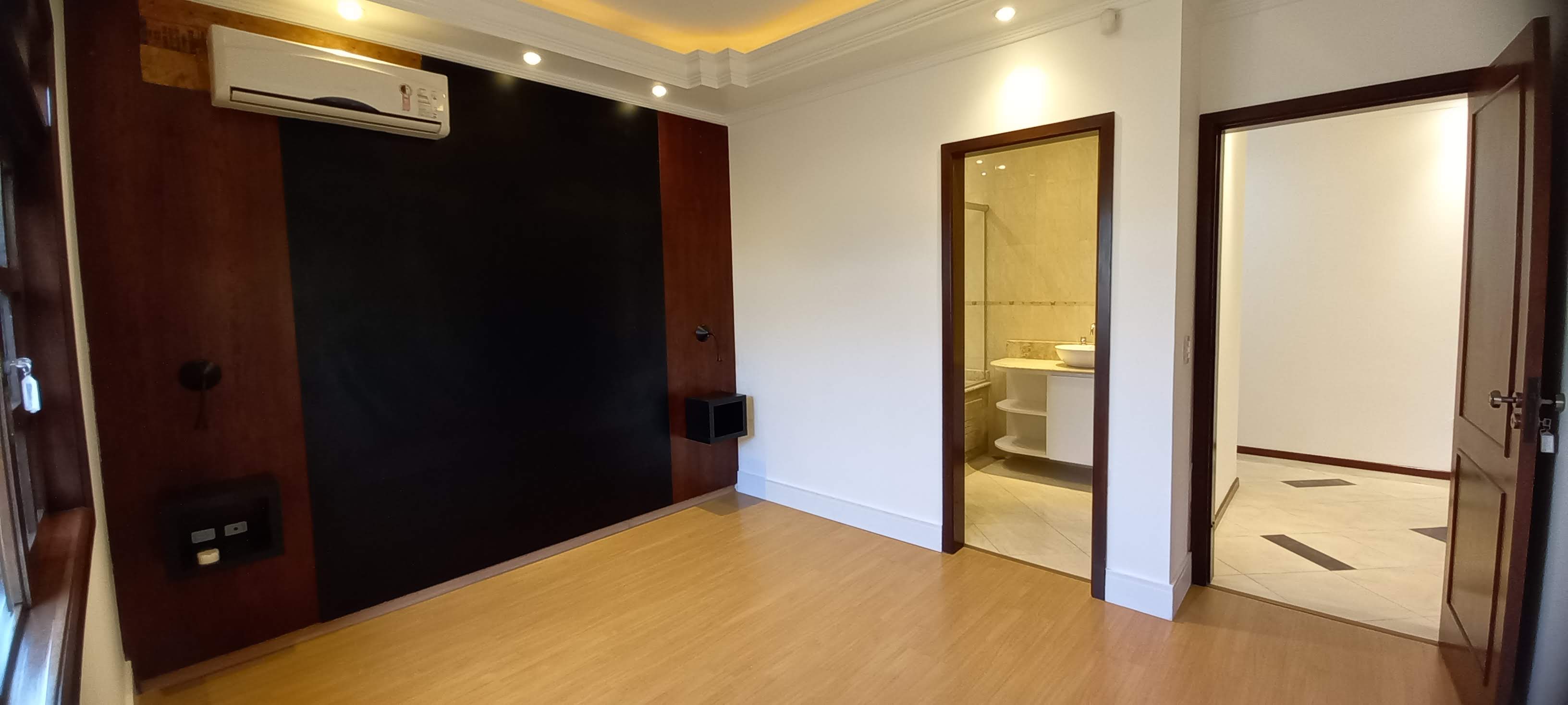 Imagem Casa com 4 Quartos à Venda, 132 m² em Aviação - São José dos Pinhais