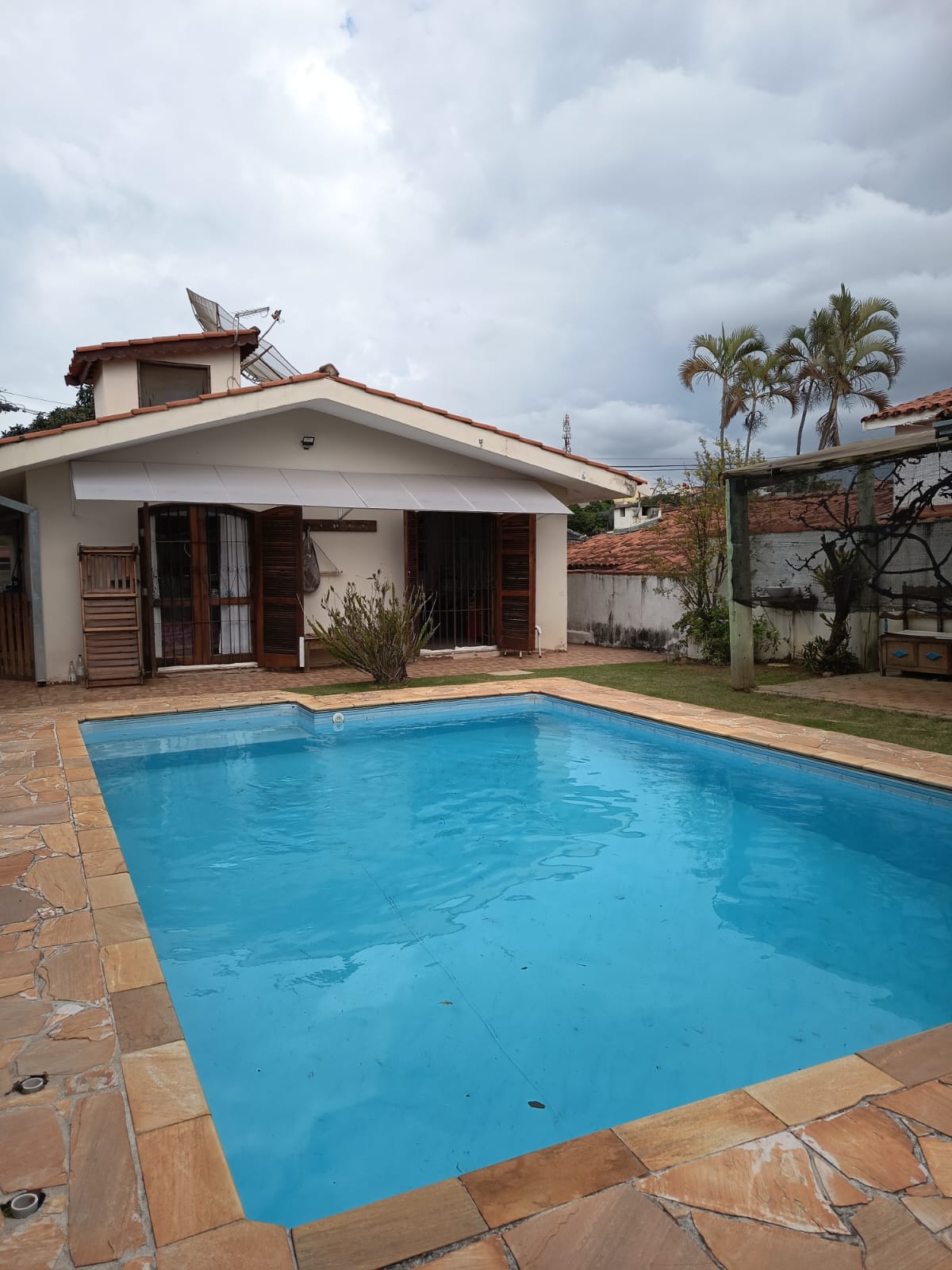 Imagem Casa com 3 Quartos à Venda, 144 m² em Vila Petrópolis - Atibaia