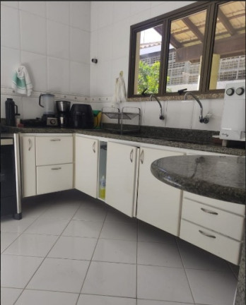 Foto do imóvel: Casa com 4 Quartos à Venda,  em Buraquinho - Lauro de Freitas