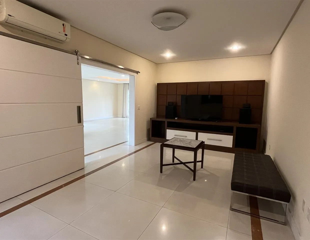 Imagem Casa de Condomínio com 5 Quartos à Venda ou Locação, 830 m² em Barra da Tijuca - Rio de Janeiro