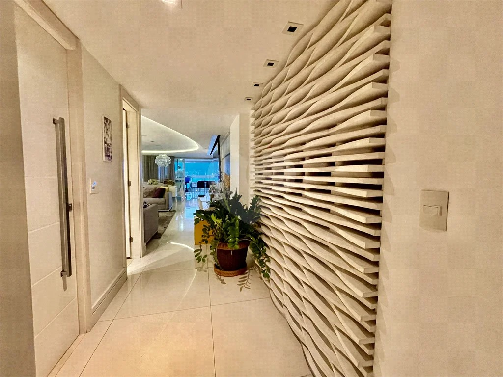 Imagem Apartamento com 4 Quartos à Venda, 230 m²em Icaraí - Niterói