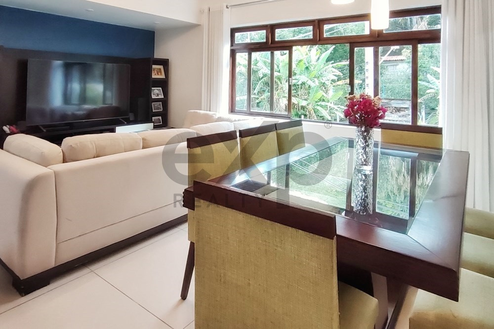 Apartamento com 3 Quartos à Venda, 77 m² em Corrêas - Petrópolis