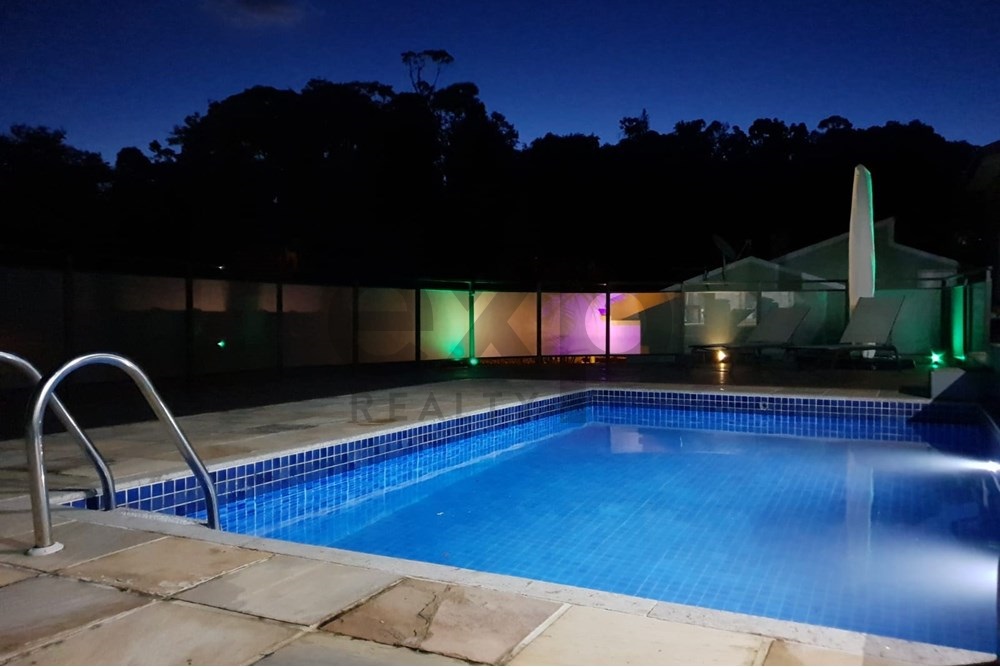 Imagem Casa com 4 Quartos à Venda, 900 m² em Bingen - Petrópolis