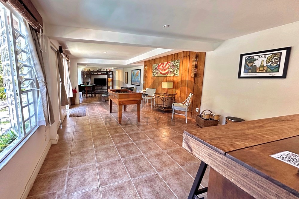 Imagem Casa com 4 Quartos à Venda, 256 m² em Itaipava - Petrópolis