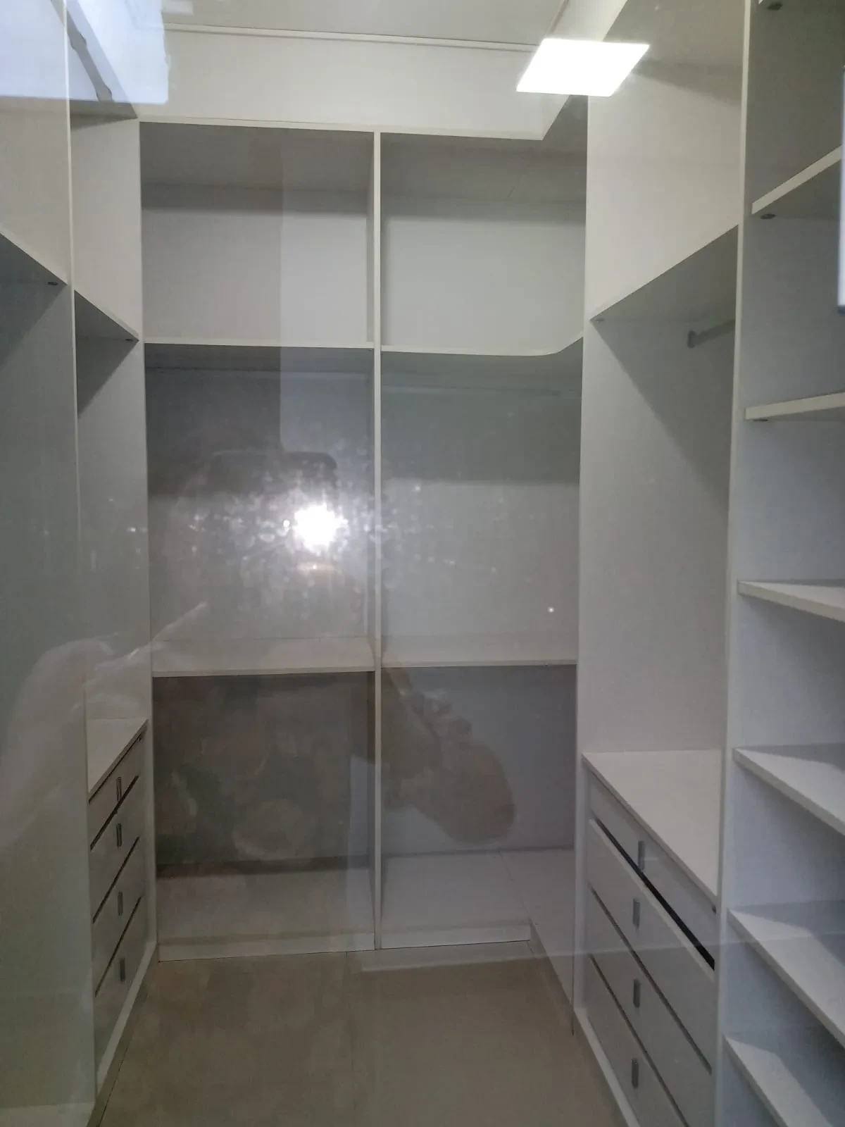 Imagem Casa com 2 Quartos para Alugar, 130 m² em Poção - Cuiabá