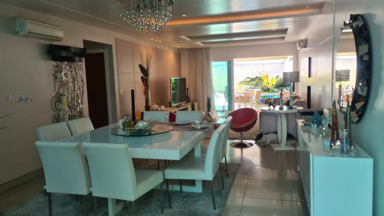Imagem Casa com 3 Quartos à Venda, 295 m² em Camboinhas - Niterói
