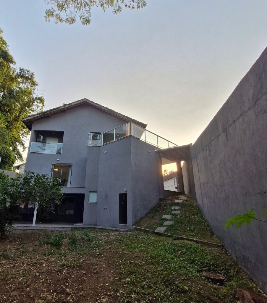 Imagem Sobrado com 4 Quartos à Venda, 277 m² em Jardim Nathalie - Mogi das Cruzes
