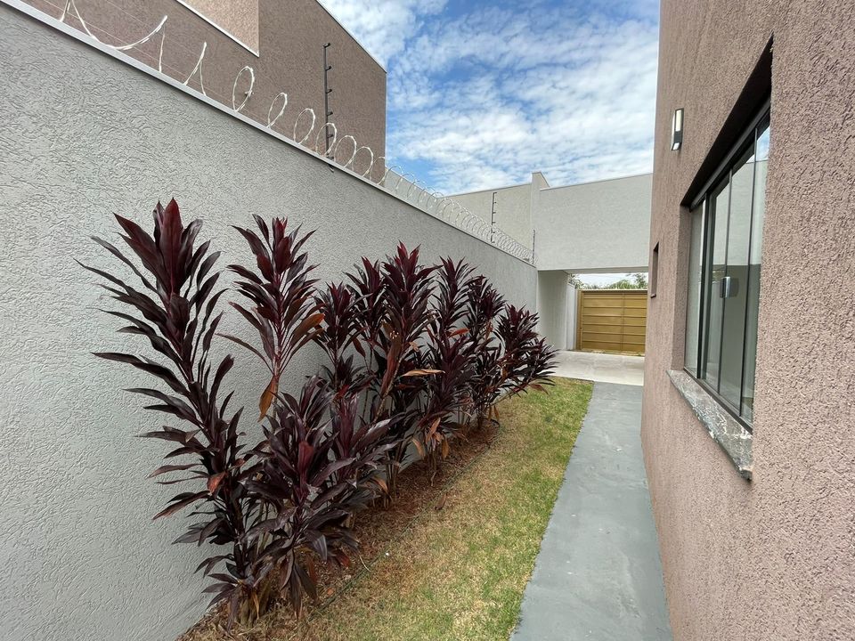 Imagem Casa com 2 Quartos à Venda, 190 m²em Jardim Batistão - Campo Grande