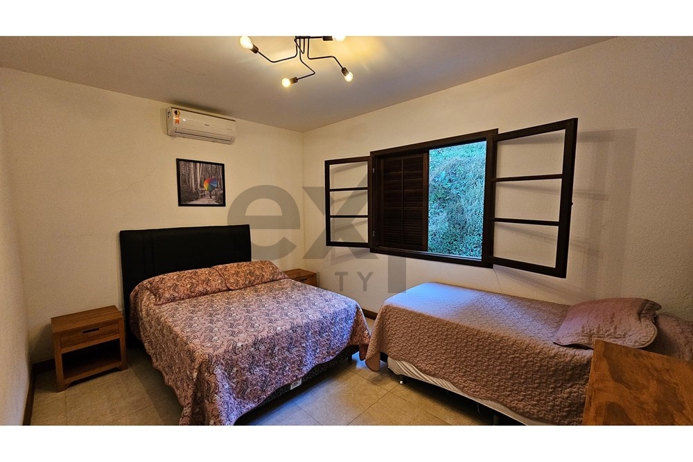 Imagem Casa de Condomínio com 4 Quartos à Venda, 290 m² em Areal - Areal