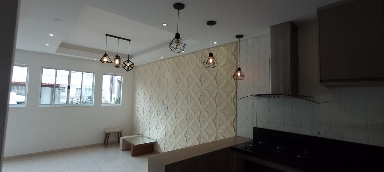 Foto do imóvel: Casa de Condomínio com 2 Quartos para Alugar, 63 m²em Água Espraiada (Caucaia do Alto) - Cotia