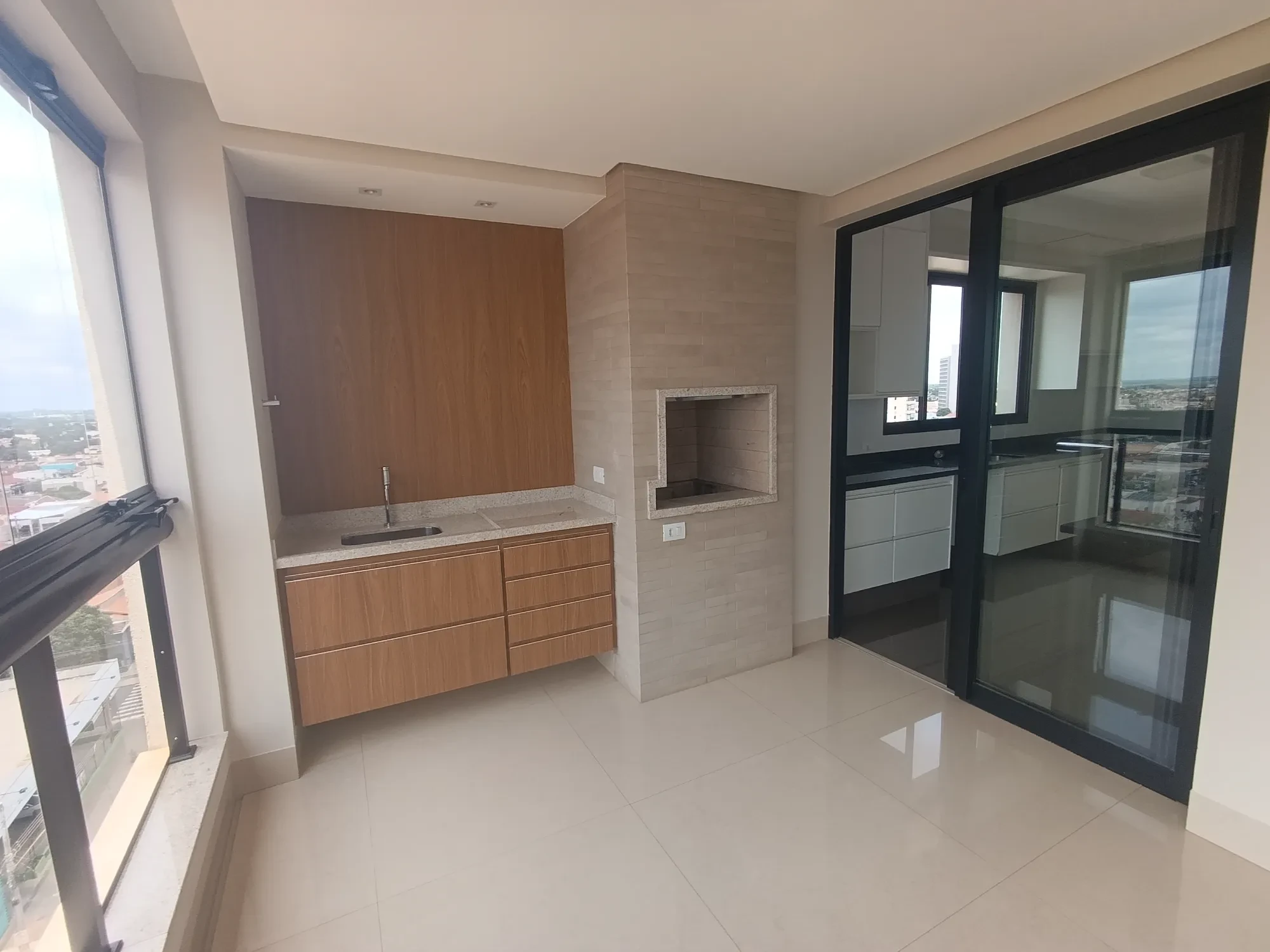Imagem Apartamento com 3 Quartos para Alugar, 204 m² em Centro - Araçatuba