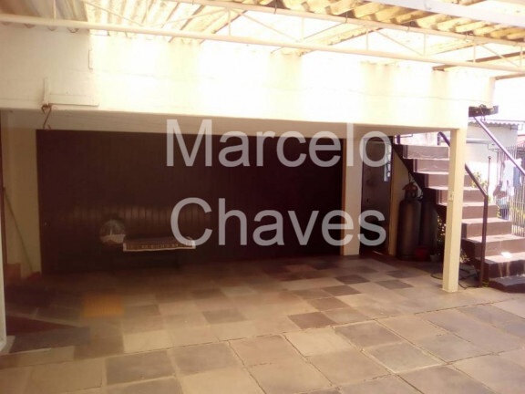 Imagem Casa com 3 Quartos à Venda, 250 m² em Medianeira - Porto Alegre
